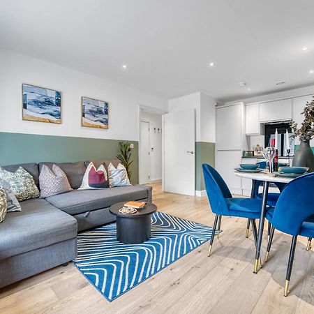 1 Bedroom Ocean Village Luxurious, Stylish & Cosy Apartment, Central Location In Southampton, Sleeps 4 - Summer Special Offer! - By Blue Puffin Stays Exterior foto