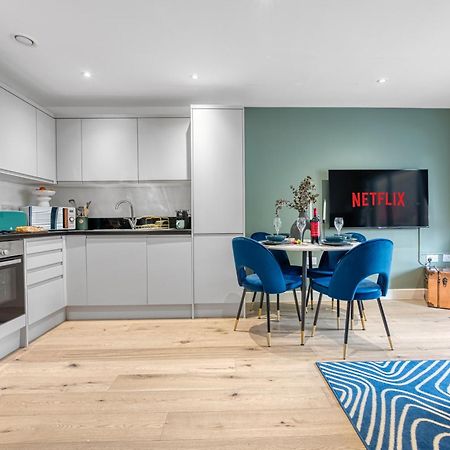1 Bedroom Ocean Village Luxurious, Stylish & Cosy Apartment, Central Location In Southampton, Sleeps 4 - Summer Special Offer! - By Blue Puffin Stays Exterior foto