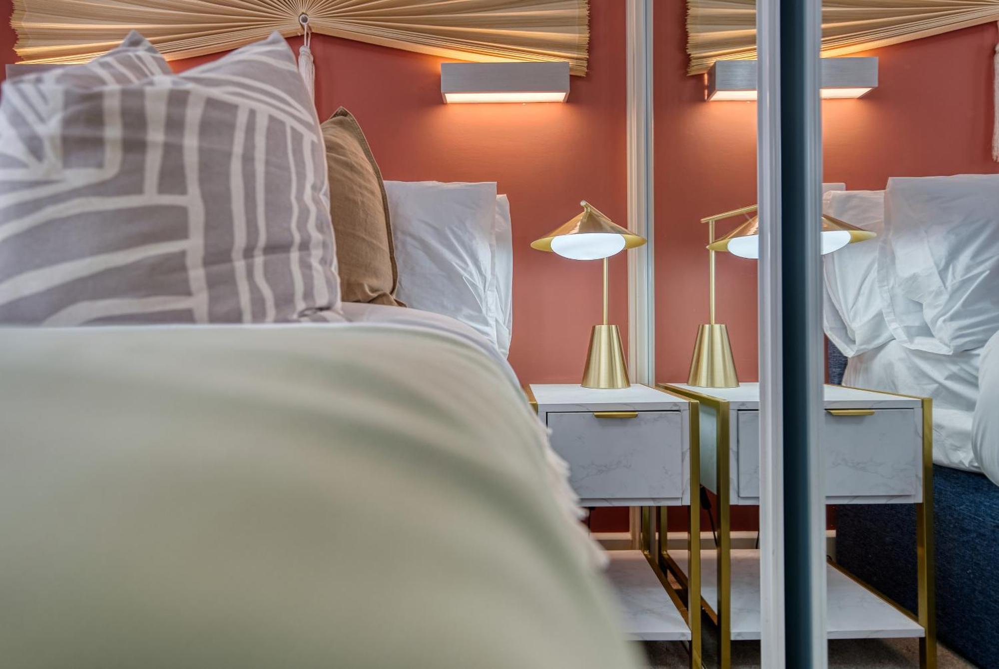1 Bedroom Ocean Village Luxurious, Stylish & Cosy Apartment, Central Location In Southampton, Sleeps 4 - Summer Special Offer! - By Blue Puffin Stays Exterior foto