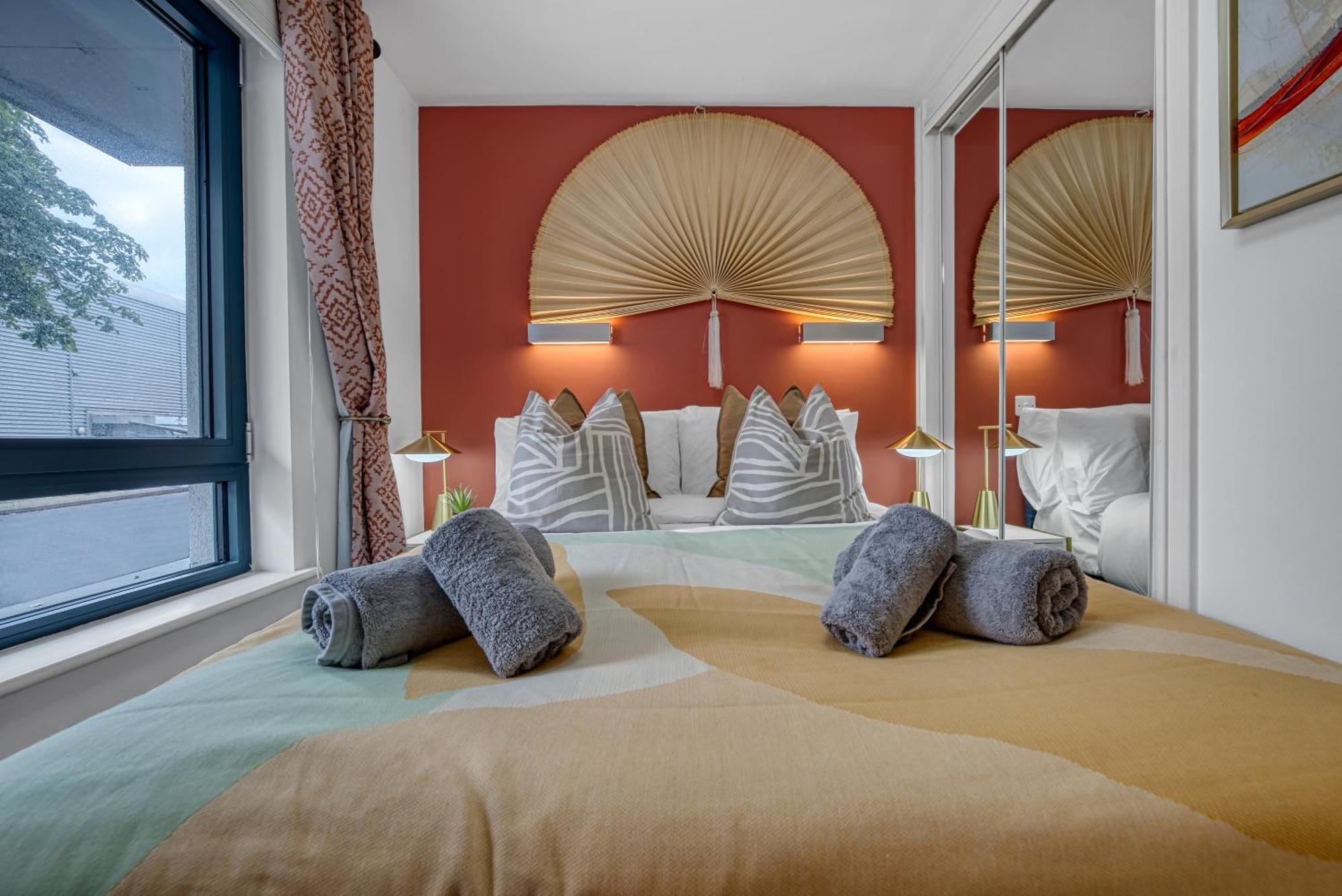 1 Bedroom Ocean Village Luxurious, Stylish & Cosy Apartment, Central Location In Southampton, Sleeps 4 - Summer Special Offer! - By Blue Puffin Stays Exterior foto