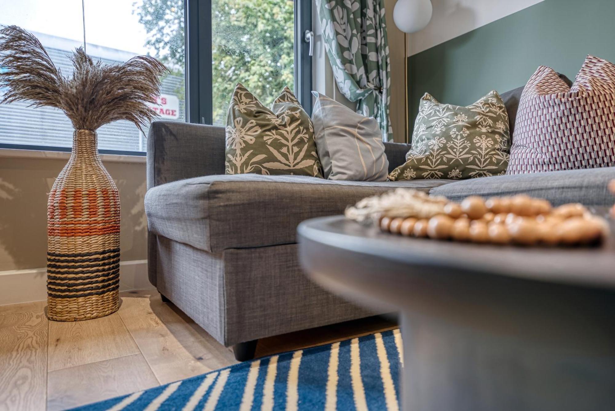 1 Bedroom Ocean Village Luxurious, Stylish & Cosy Apartment, Central Location In Southampton, Sleeps 4 - Summer Special Offer! - By Blue Puffin Stays Exterior foto